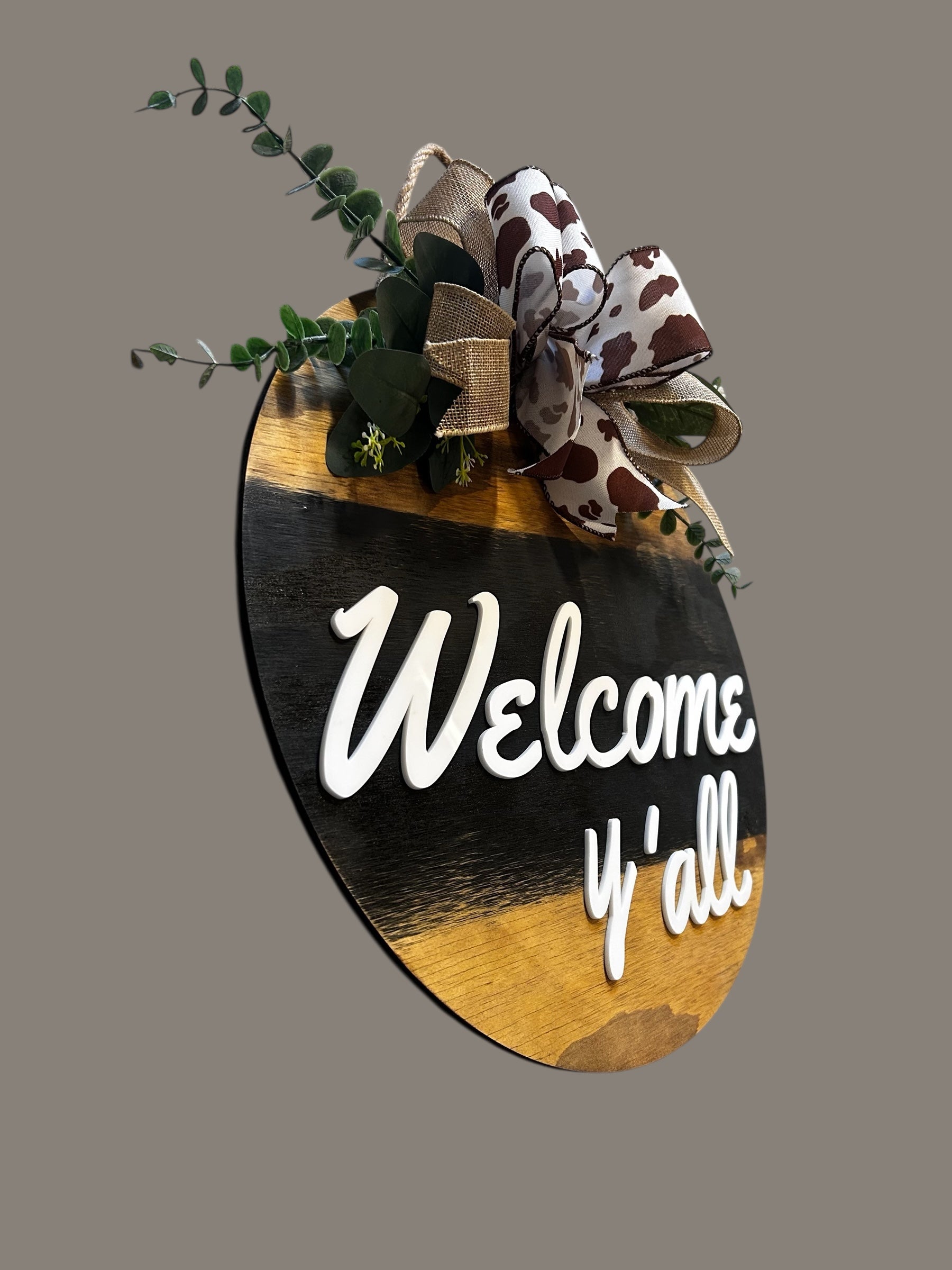 Welcome Y'all Round Wood Door Hanger